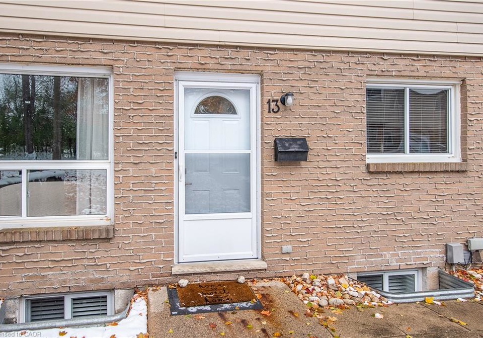 453-albert-street-waterloo-ontario-40787603