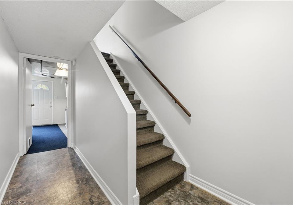 281-stanley-street-brantford-ontario-40787645