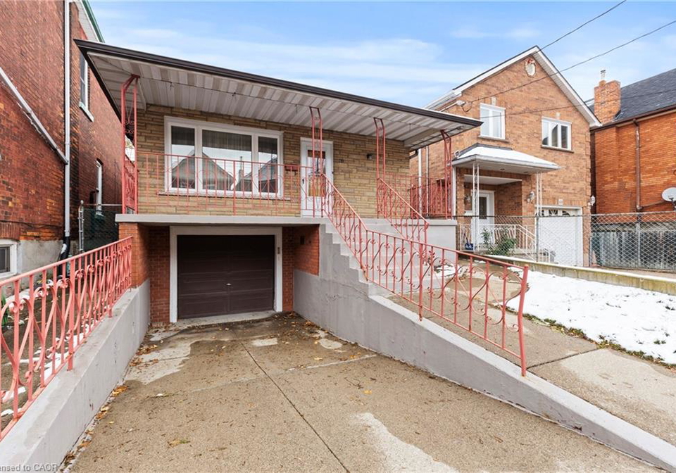 67-oxford-street-hamilton-ontario-40787789