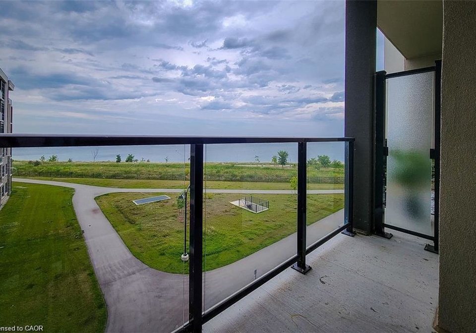 101-shoreview-place-hamilton-ontario-40787812