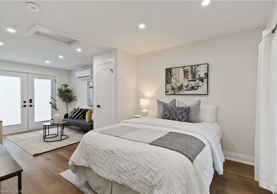 1332-majestic-drive-burlington-ontario-40787872