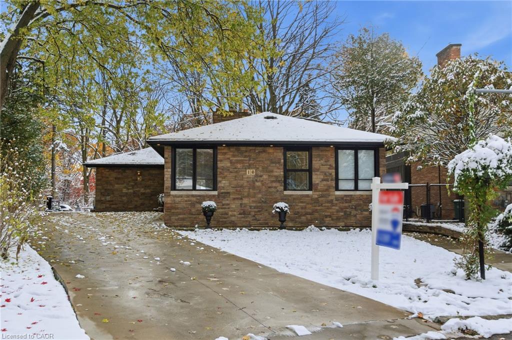 16-freeland-court-hamilton-ontario-40787879