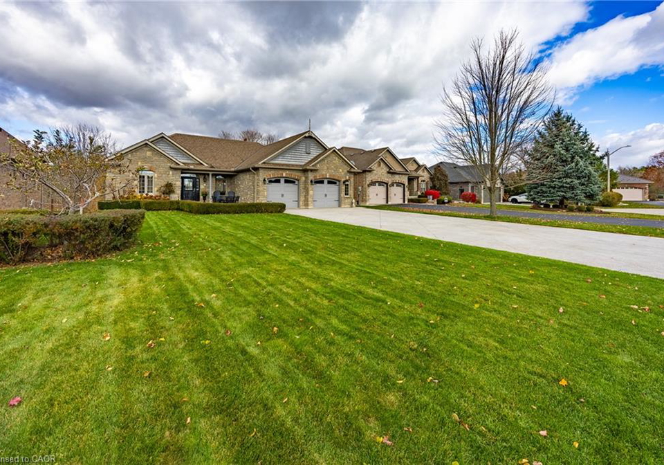15-silver-shadow-way-port-dover-ontario-40787888