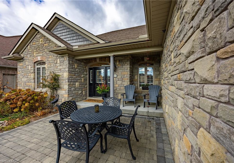 15-silver-shadow-way-port-dover-ontario-40787888