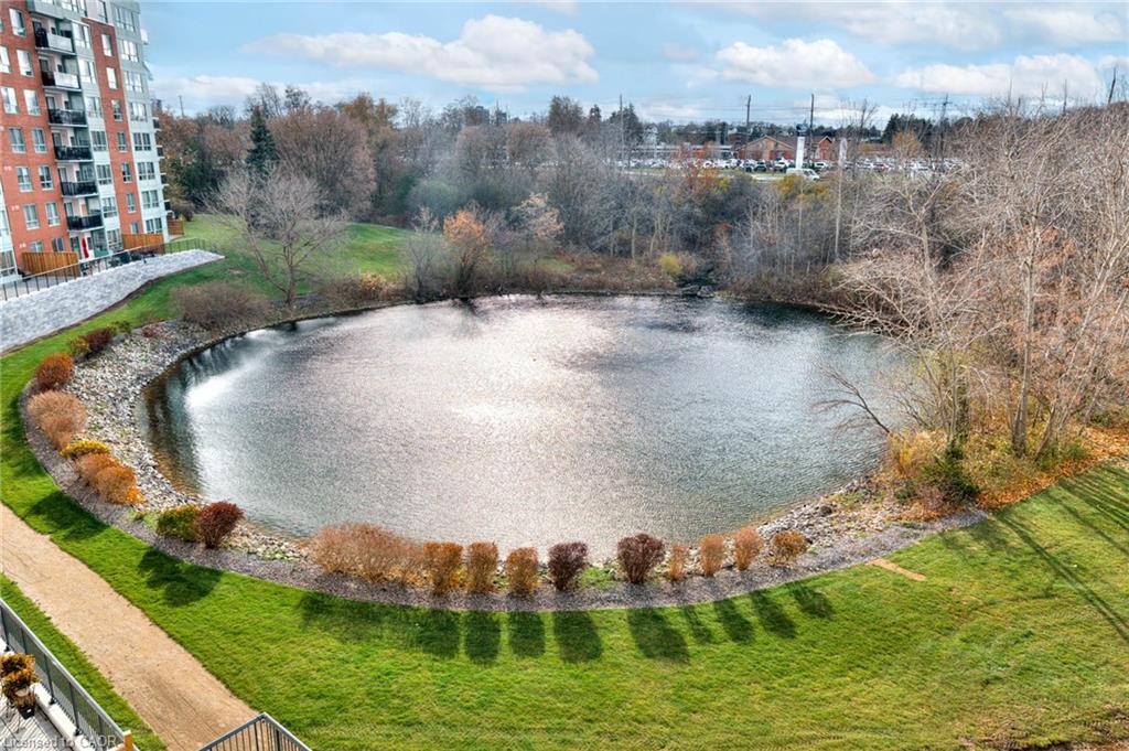 30-blue-springs-drive-waterloo-ontario-40787924