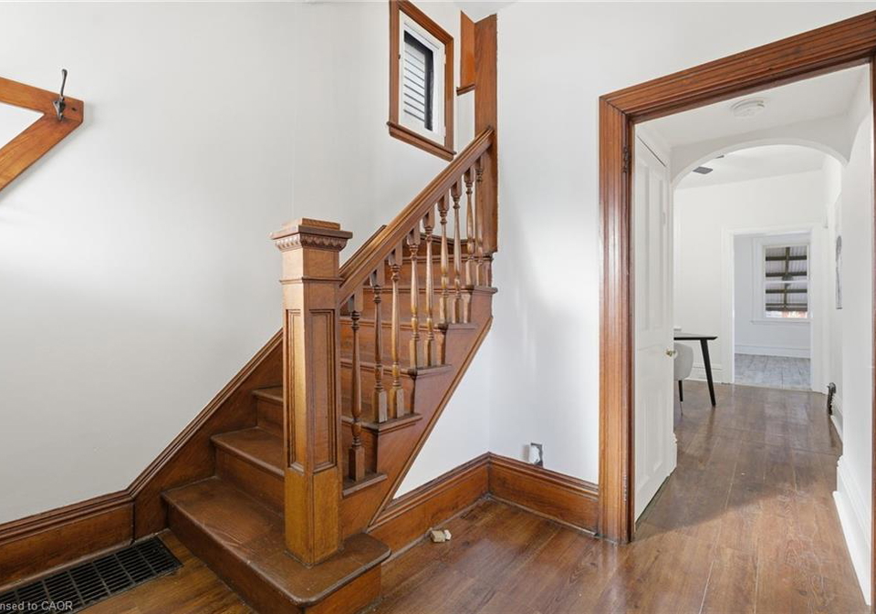 217-emerald-street-n-hamilton-ontario-40787964