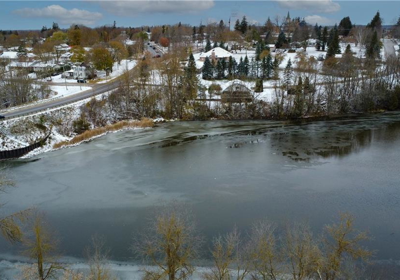 130-north-water-street-mount-forest-ontario-40787983