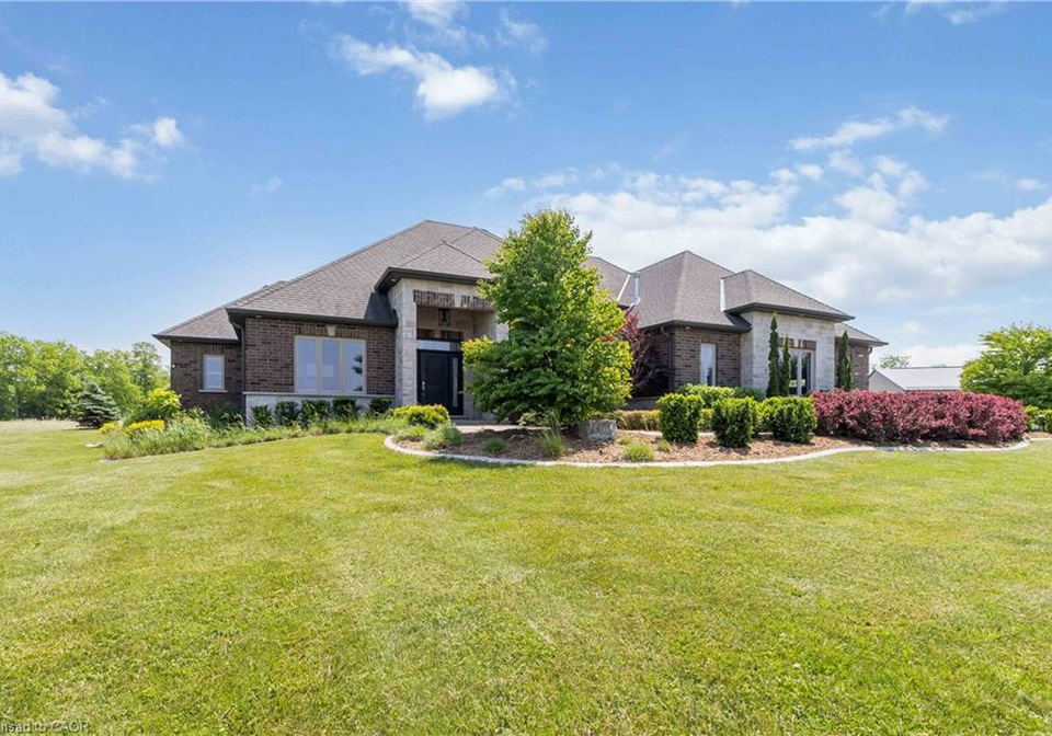 407-mcbay-road-brantford-ontario-40787985