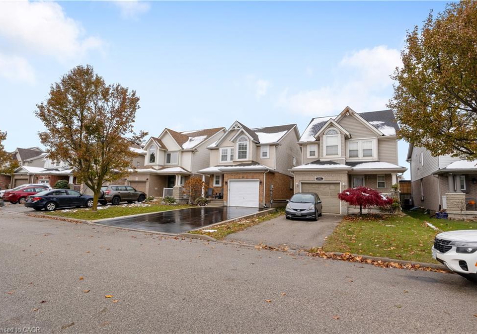 32-maryann-price-lane-cambridge-ontario-40788056