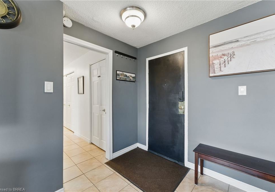 793-colborne-street-e-brantford-ontario-40788087