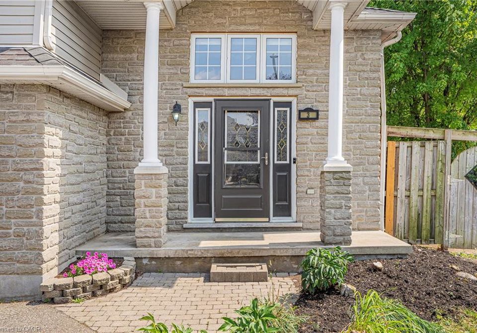 3-wisteria-court-kitchener-ontario-40788124