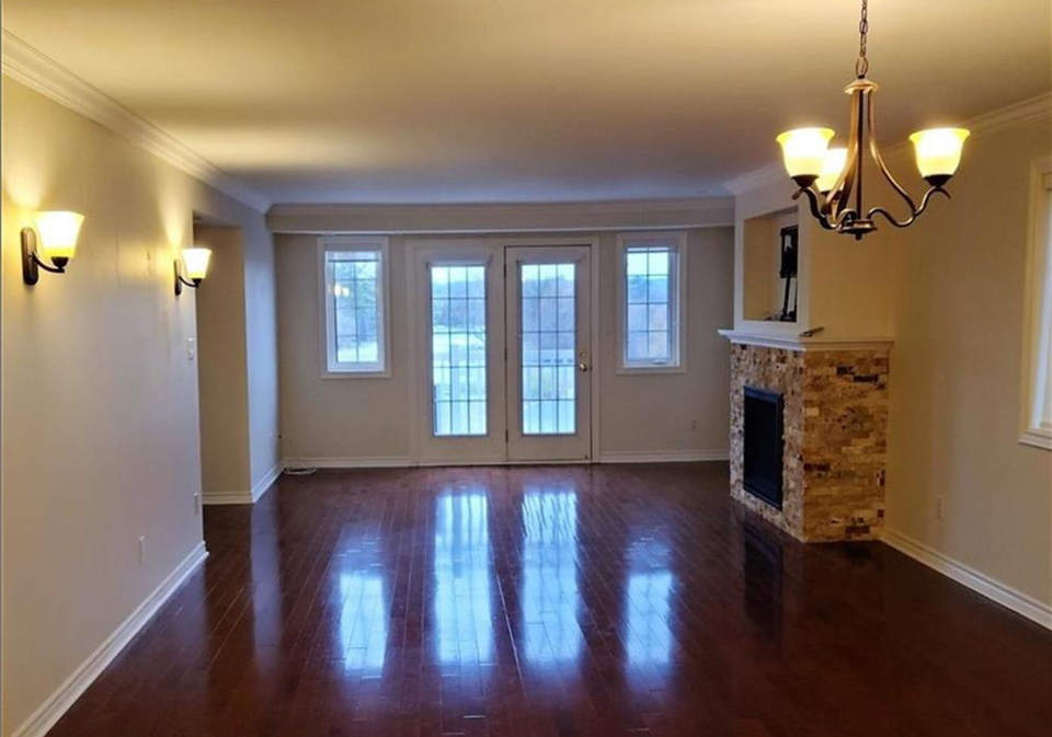 520-silken-lauamnn-drive-newmarket-ontario-40788151