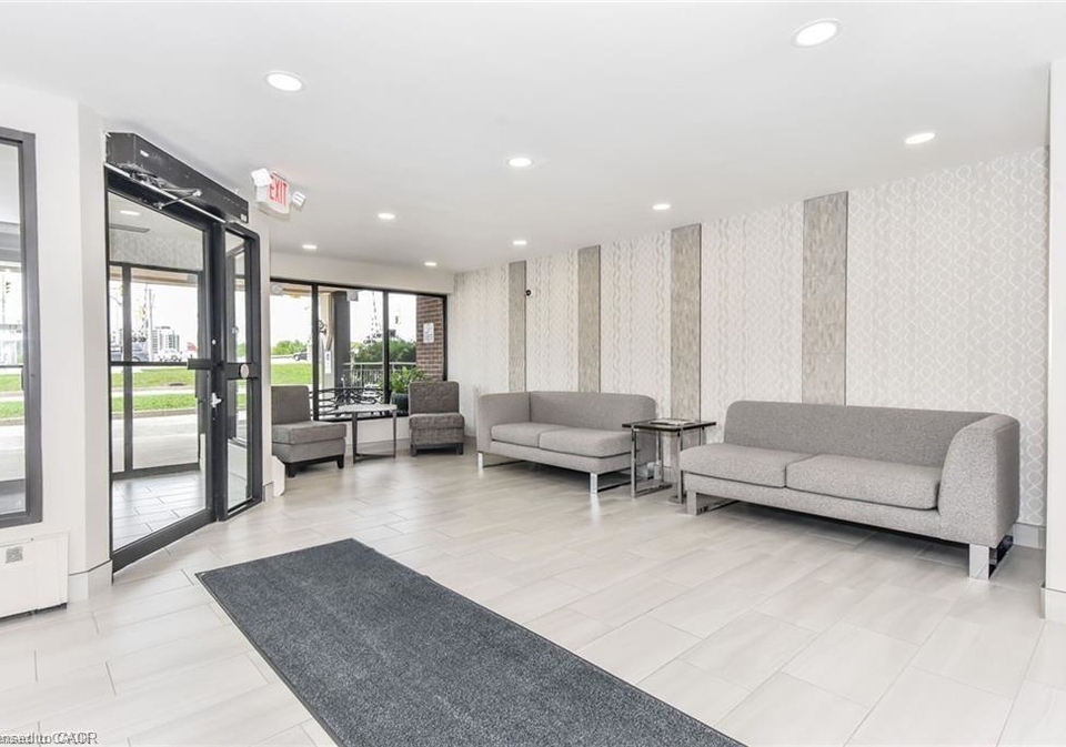 1100-courtland-avenue-e-kitchener-ontario-40788157