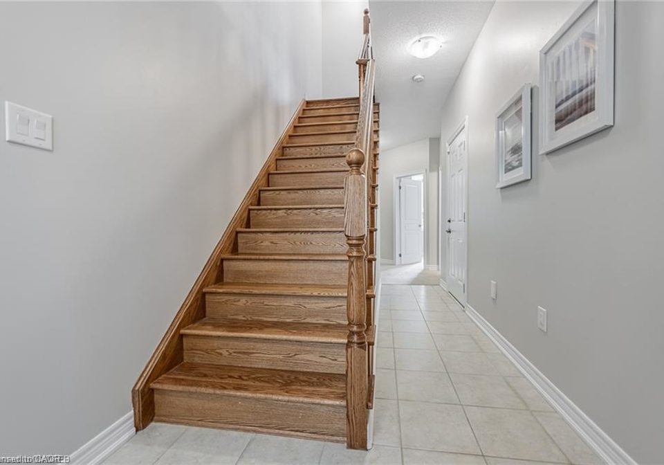 1401-plains-road-e-burlington-ontario-40788297