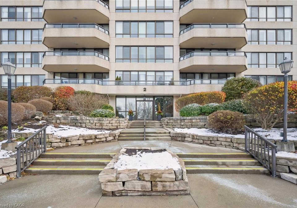 2-lancaster-street-e-kitchener-ontario-40788540