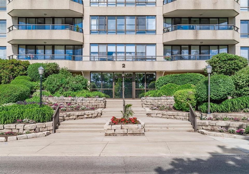 2-lancaster-street-e-kitchener-ontario-40788540