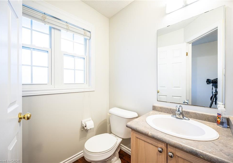 35-indigo-street-kitchener-ontario-40788584