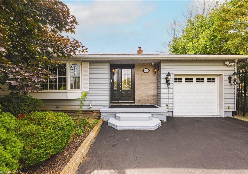 1164-barton-street-stoney-creek-ontario-40788605