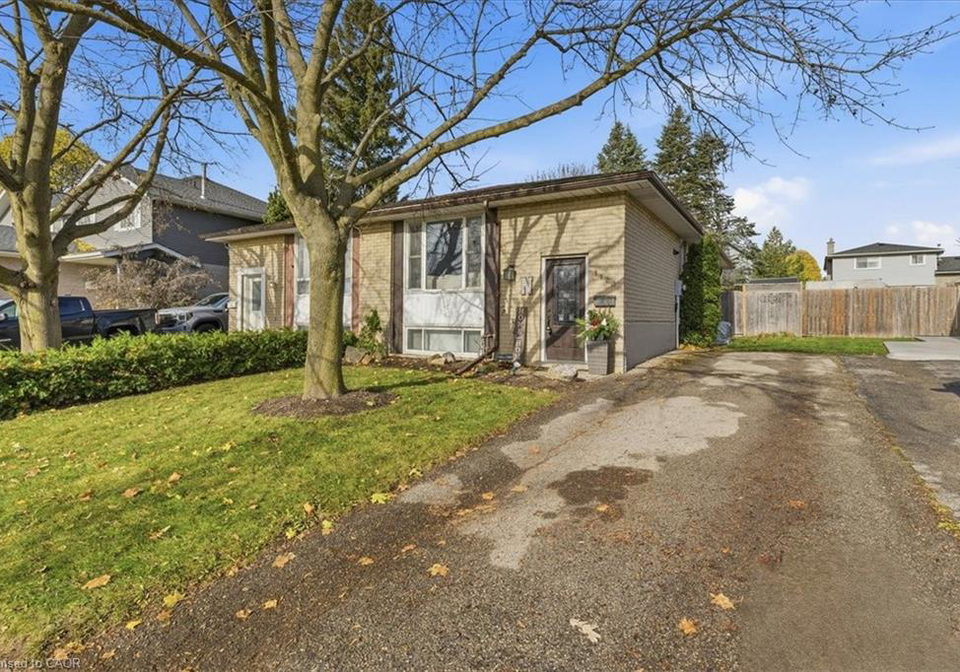 1123-pearson-drive-woodstock-ontario-40788645