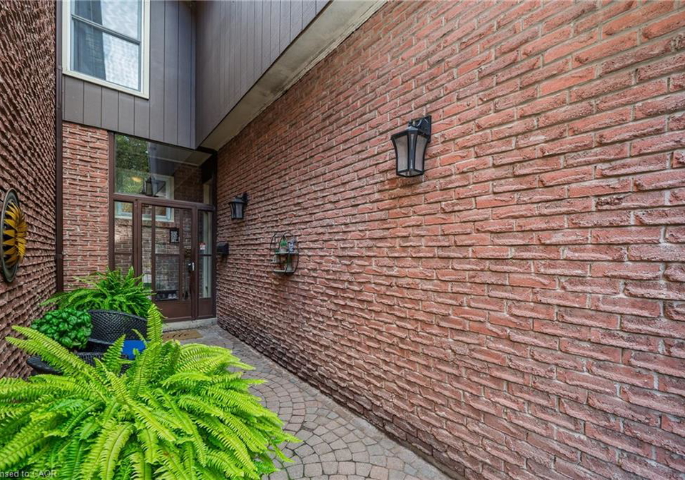 2301-cavendish-drive-burlington-ontario-40788740