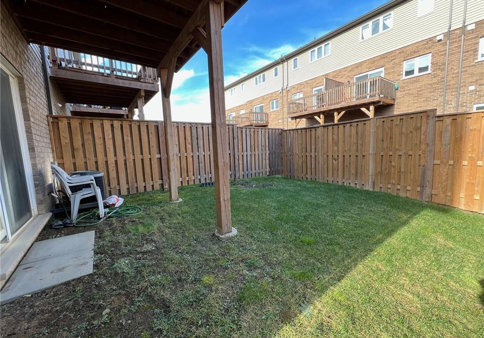 24-aqua-lane-stoney-creek-ontario-40788760