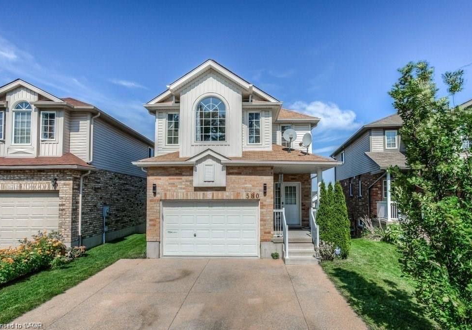580-activa-avenue-kitchener-ontario-40788860