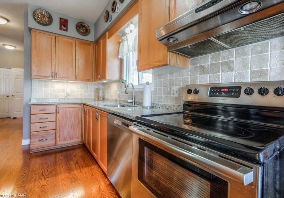 580-activa-avenue-kitchener-ontario-40788860