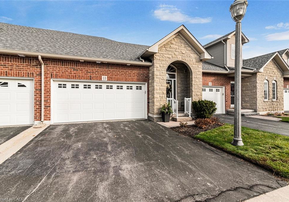 13-mulligan-trail-hamilton-ontario-40788874