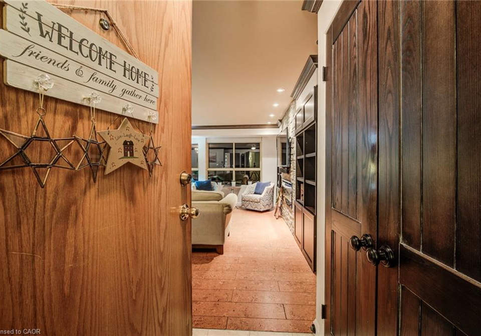 30-blue-springs-drive-waterloo-ontario-40789048