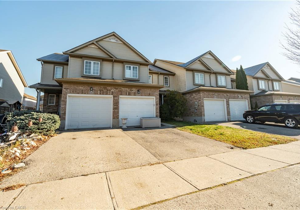 102-donnenwerth-drive-kitchener-ontario-40789092