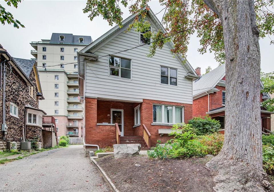 19-schneider-avenue-kitchener-ontario-40789168