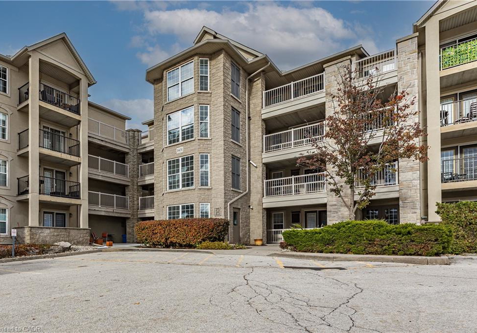 1431-walkers-line-burlington-ontario-40789196