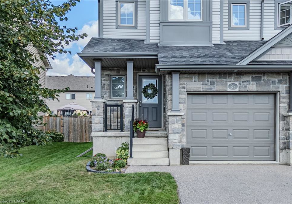 37-trillium-way-simcoe-ontario-40789205