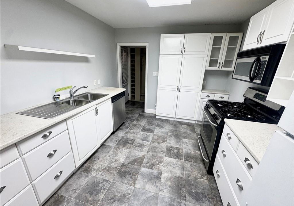 2575-binbrook-road-binbrook-ontario-40789259