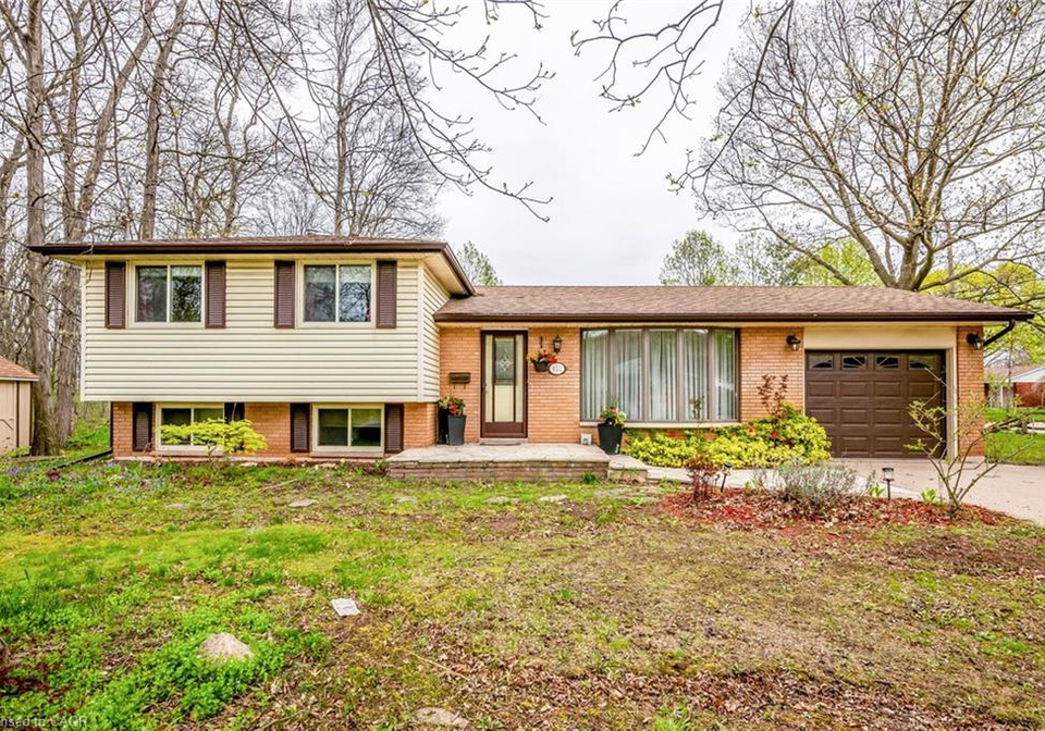 122-forest-hill-road-grimsby-ontario-40789260