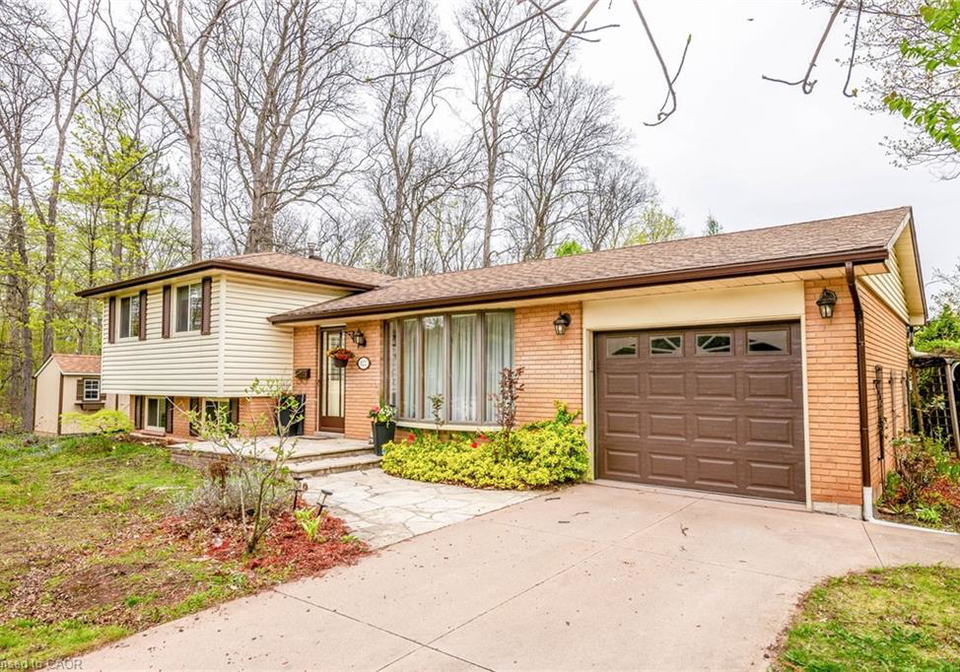 122-forest-hill-road-grimsby-ontario-40789260