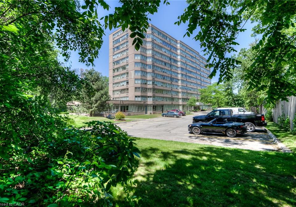 3227-king-street-e-kitchener-ontario-40789285
