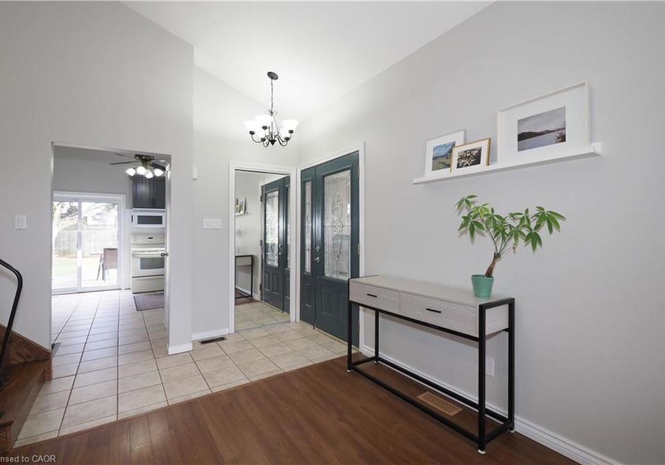 132-montcalm-drive-kitchener-ontario-40789321