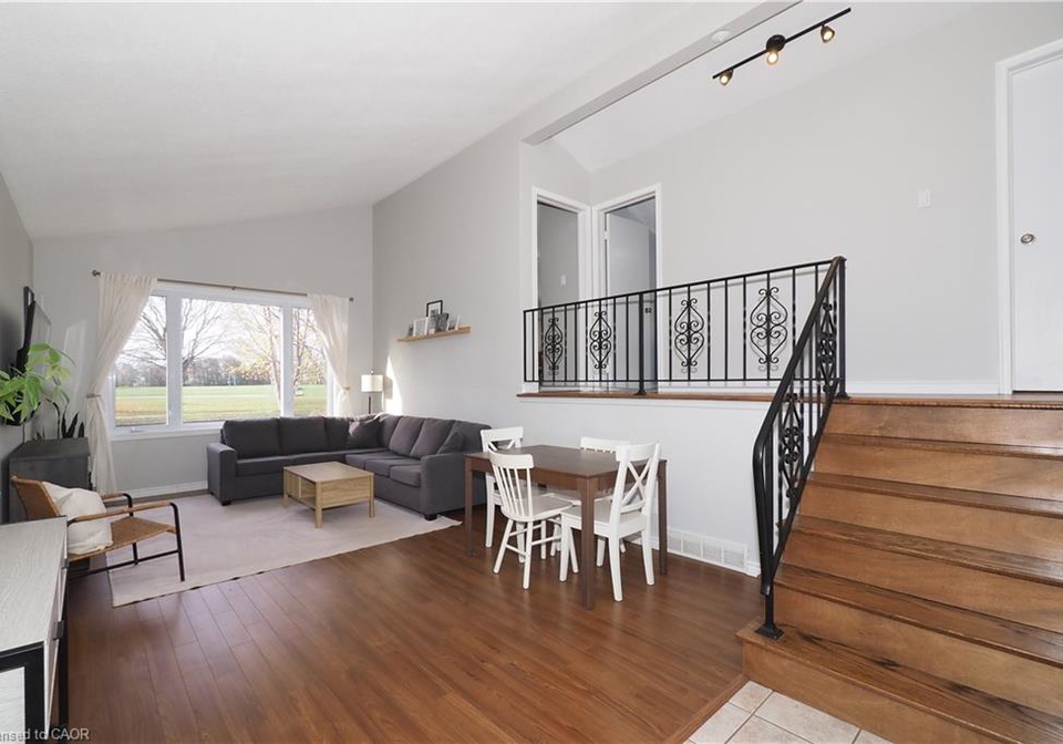 132-montcalm-drive-kitchener-ontario-40789321