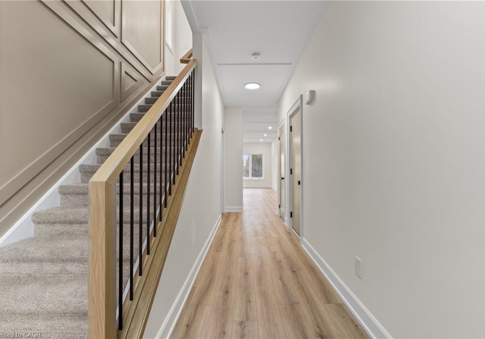 42-wellington-street-paris-ontario-40789340