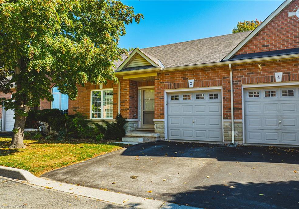 163-livingston-avenue-grimsby-ontario-40789436