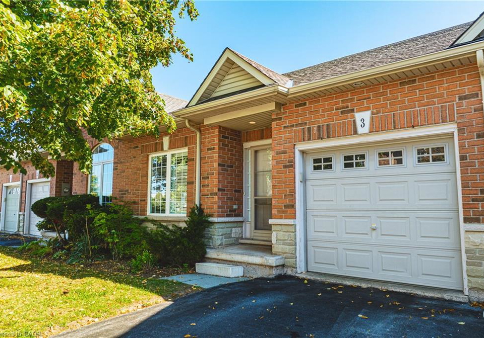 163-livingston-avenue-grimsby-ontario-40789436