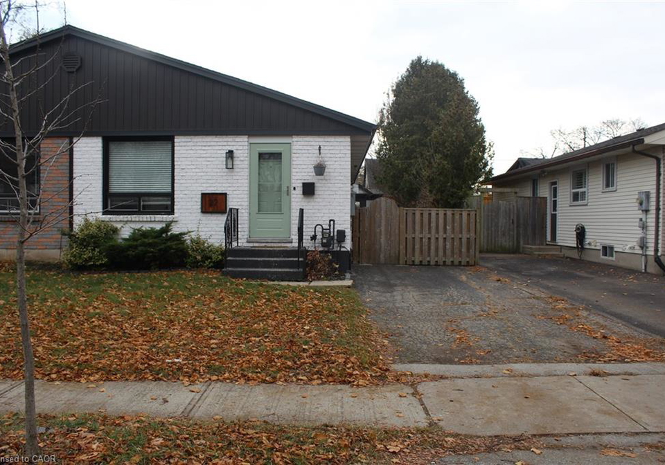 22-debby-crescent-brantford-ontario-40789438