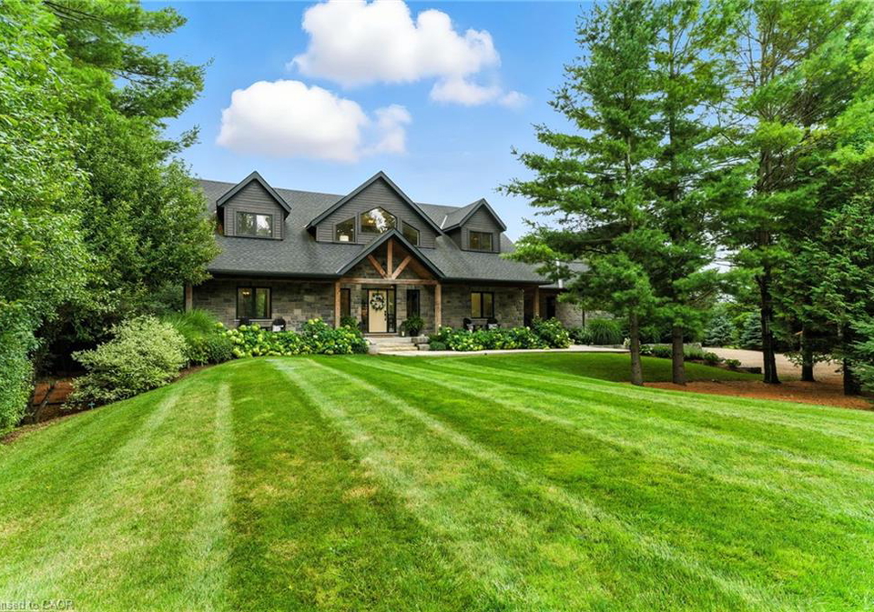 7381-sideroad-4-centre-wellington-ontario-40789539