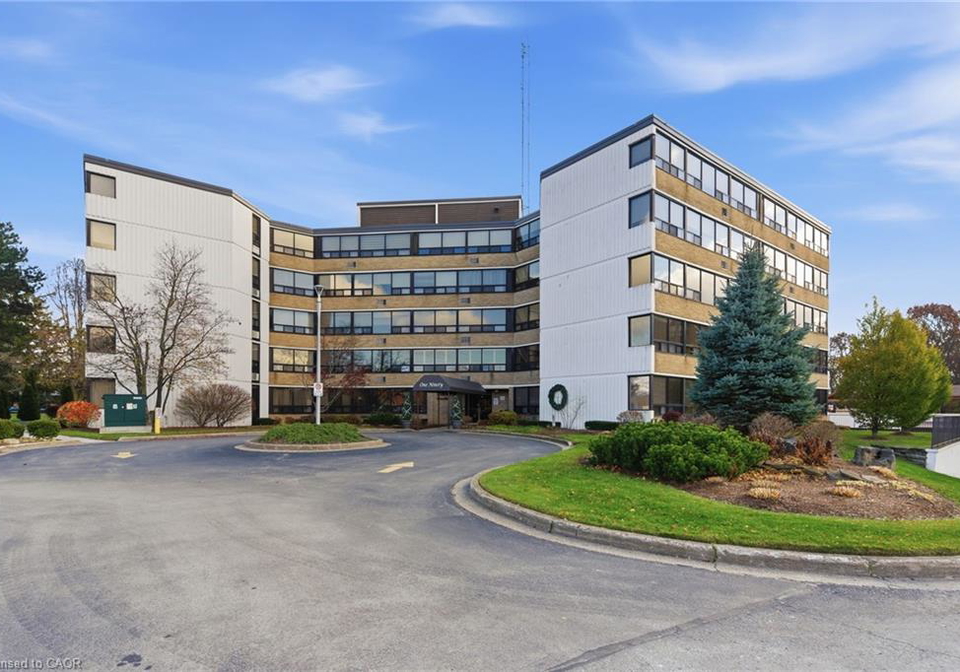 190-highway-20-w-pelham-ontario-40789639