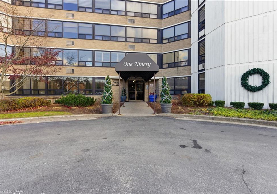 190-highway-20-w-pelham-ontario-40789639