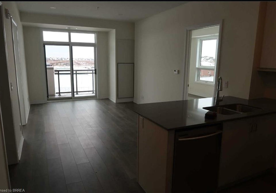 1105-leger-way-milton-ontario-40789777