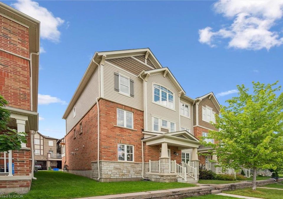 22-spring-creek-drive-waterdown-ontario-40789934