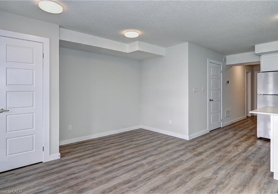 118-gravel-ridge-trail-kitchener-ontario-40789947