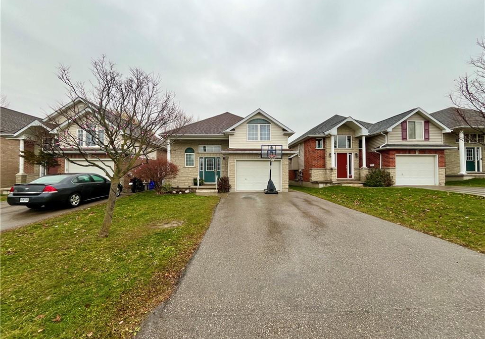 6-smetana-drive-kitchener-ontario-40789968